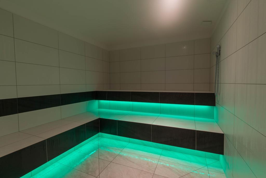 גלורנצה Hotel Gasthof Gruener Baum מראה חיצוני תמונה