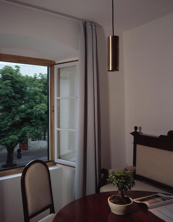 גלורנצה Hotel Gasthof Gruener Baum חדר תמונה