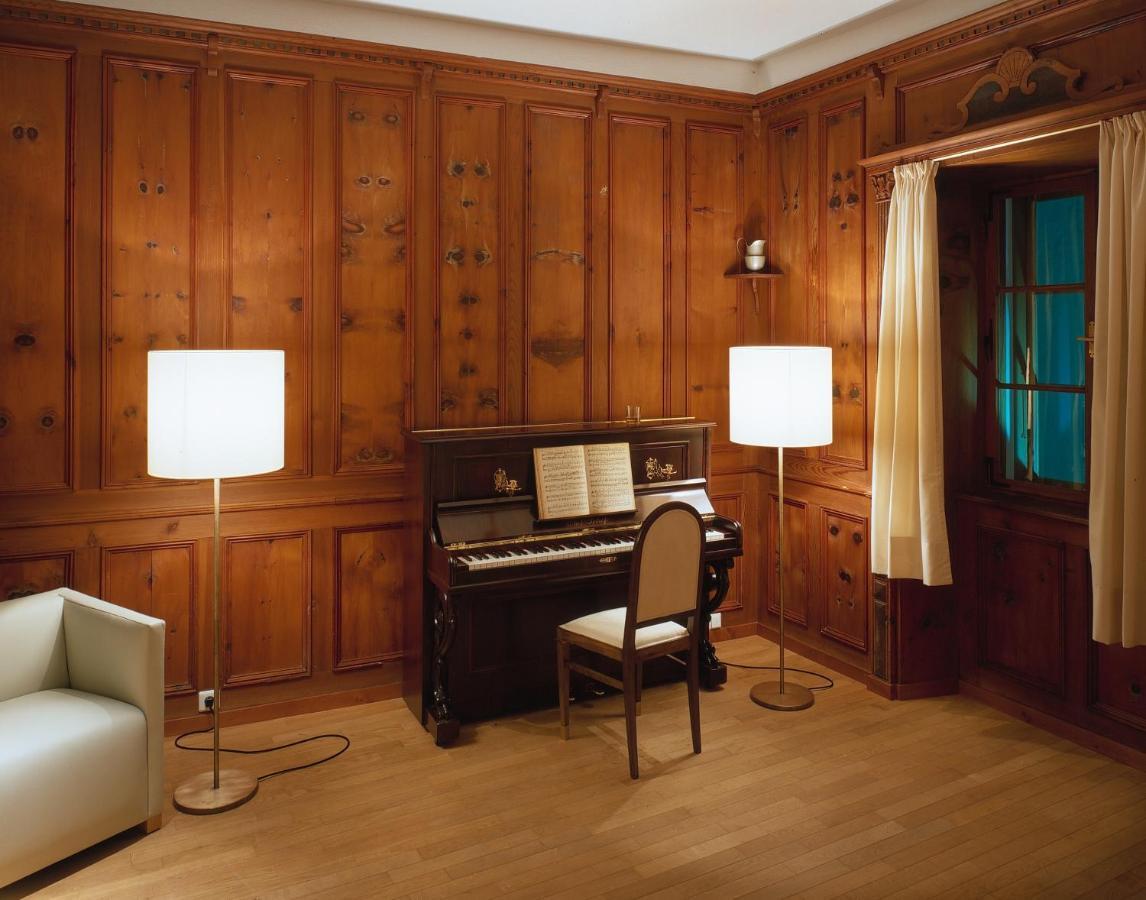 גלורנצה Hotel Gasthof Gruener Baum מראה חיצוני תמונה